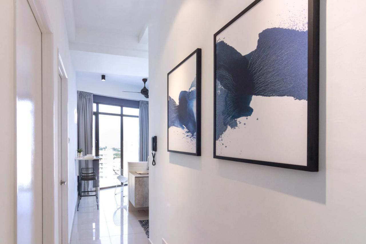 Arte Serviced Apartment @ Penang Гелугор Экстерьер фото