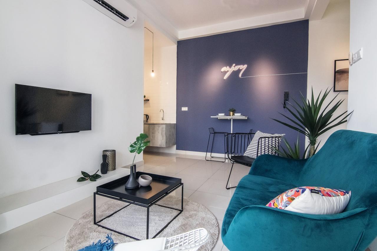 Arte Serviced Apartment @ Penang Гелугор Экстерьер фото